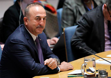 Çavuşoğlu'ndan Avrupalı siyasilere 'ayrılıkçı dil' ikazı