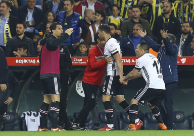 Beşiktaş derbiye çıkmamayı düşünüyor