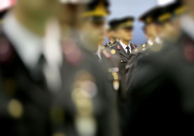 FETÖ soruşturmasında 32 binbaşı ve yüzbaşıya gözaltı kararı