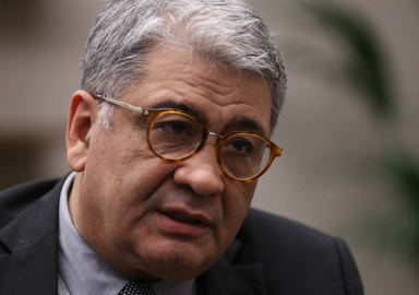 Cumhurbaşkanı Başdanışmanı Ertem'den akaryakıtta ÖTV indirimi mesajı