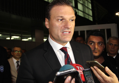 Eski futbolcu Özalan, AK Parti'den milletvekili aday adayı