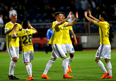 Fenerbahçe'nin zirve inadı sürüyor! 4-1