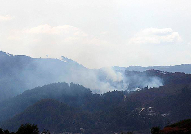 Esed rejiminin askeri üsleri vuruldu! Gözler 3 ülkeye çevrildi