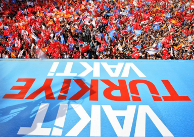 Erdoğan: Millet sana apolet sökecek fırsatı vermez