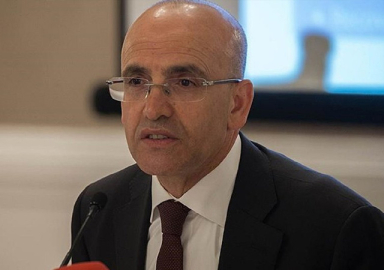 Şimşek: Son bir haftada ABD dolarına karşı en çok değer kazanan para birimi TL