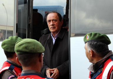 Çakıcı: Aziz şehitlerimizin kanı ve elleri mahşerde Akşener'in yakasına yapışacaktır