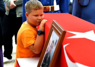 Trabzon şehidini uğurladı