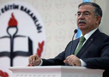 Ortaöğretimde devamsızlıktan kalan 9077 öğrenci, bu yıla mahsus mezun edildi