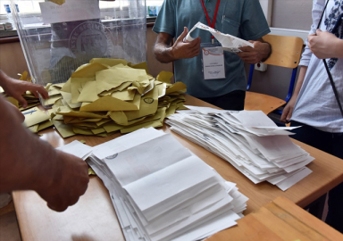 Düzce'de itiraz üzerine oylar yeniden sayılıyor