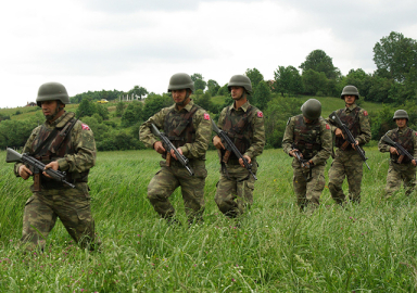 Bedelli askerlikte yaş ve ücret belli oldu!