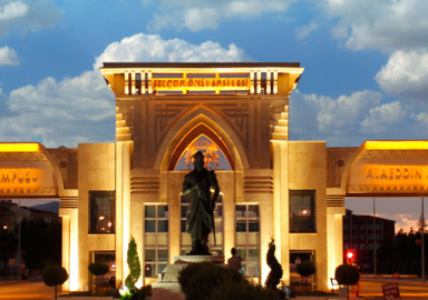 Skandal taciz iddiası! 'Benimle de şehvetli sevişir misin'