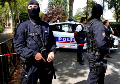 Paris'te terör saldırısı: 1 ölü, 2 yaralı