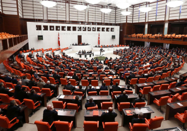 Cumhurbaşkanlığı Tezkeresi TBMM'de kabul edildi