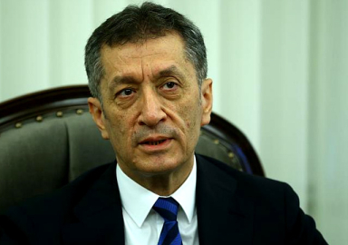 Ziya Selçuk'tan dikkat çeken sözler! Kaybediyoruz