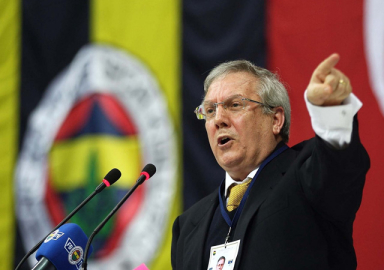 Aziz Yıldırım'a 3 milyon 5 bin TL'lik haciz