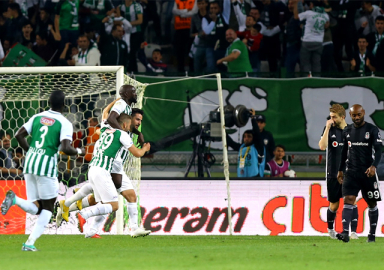 Beşiktaş sonunu getiremedi! 4 gol, 2 penaltı, 1 kırmızı kart