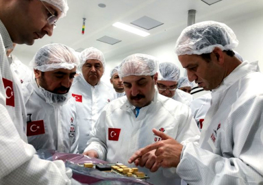 Bakan'dan 'bitirin talimatı! Varank TÜBİTAK Uzay'ı inceledi