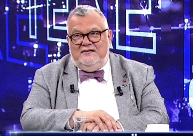 Celal Şengör: Merak ettim kendi dışkımı yedim!