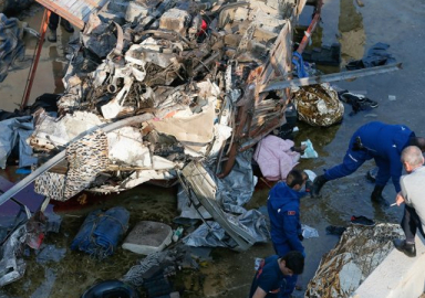 Kaçak göçmenleri taşıyan kamyon devrildi: 22 ölü