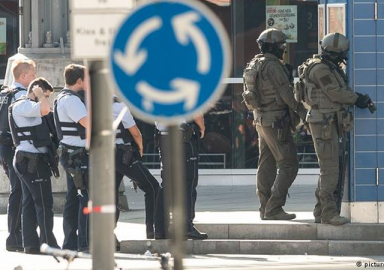 Almanya'da rehine krizi