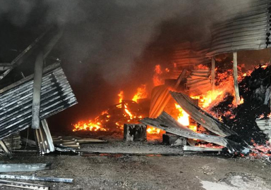 Sakarya'da fabrika yangını