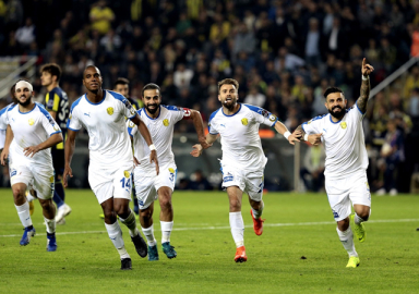 Fenerbahçe Kadıköy'de yine dağıldı! 3-1