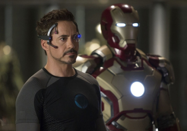 Robert Downey Jr'dan Thanos Paylaşımı