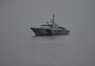 İzmir'de tekne battı: 10 kaçak göçmen kayıp