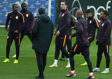 Galatasaray-Porto maçının ilk 11'leri