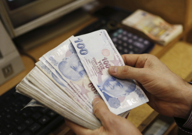 Memur 2019 yılı zamlı maaşları! Emekliye 637 TL zam