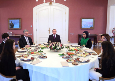 Vahdettin Köşkü'nde Erdoğan-Poroşenko görüşmesi