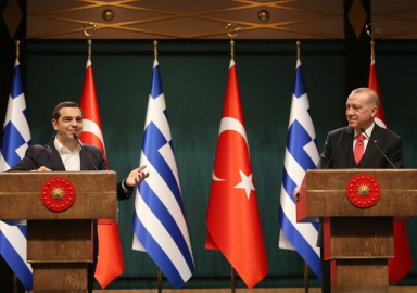 Erdoğan, Çipras'tan darbecileri istedi!