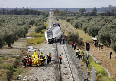 İspanya'da tren kazası oldu! 1 ölü 8 yaralı