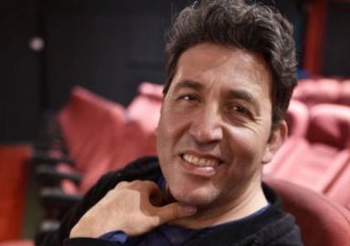 Oyuncu olan Emre Kınay belediye başkan adayı oldu