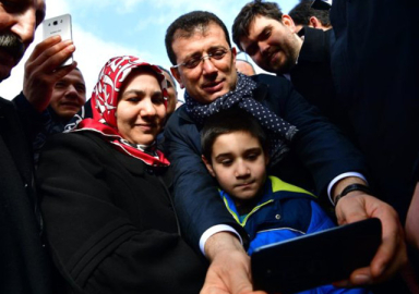 Patates tezgahında seçim mitingi