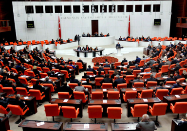 Yeni Meclis Başkanı bugün belli olacak!