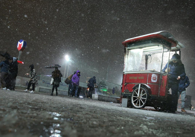 İstanbul yarın 25 Şubat Pazartesi okullar tatil mi valilik son dakika