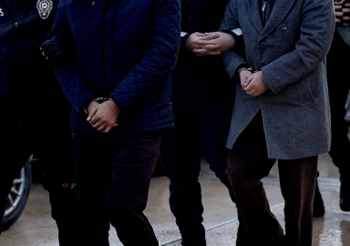 FETÖ operasyonu: 67'si muvazzaf 101 gözaltı kararı