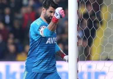 Volkan Demirel çok sinirlendi!