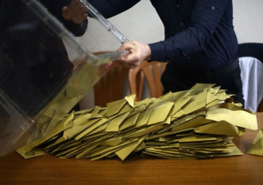 Kartal ve Kadıköy'de seçim görevlilerine soruşturma