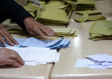 Maltepe'deki 1089 sandığın yaklaşık 800'ü sayıldı