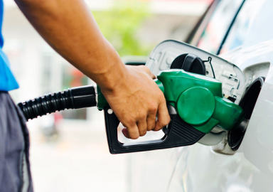 Benzine ve motorine zam yapıldı