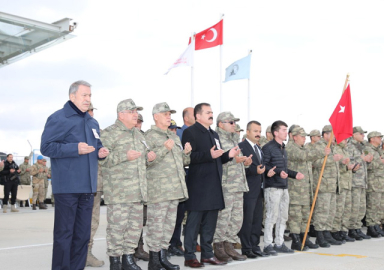 Akar ve komutanlar sınırda: Terör örgütü Berat Kandili'nde...