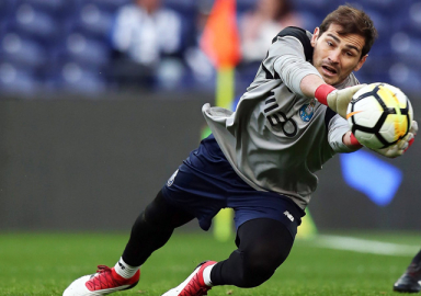 Iker Casillas hastaneye kaldırıldı
