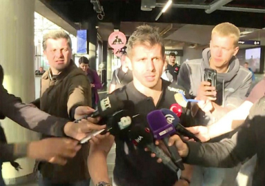 Belözoğlu'na fırça uzatan Belçikalı: Gençler sakin olalım bu mizahtır