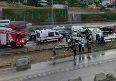 Maltepe'de zincirleme kaza: 4 yaralı