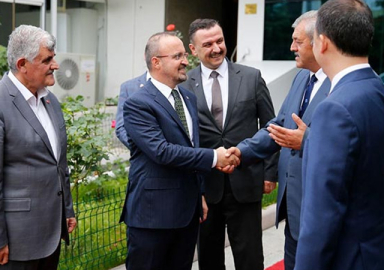 AK Parti'den Saadet Partisi'ne sürpriz ziyaret!