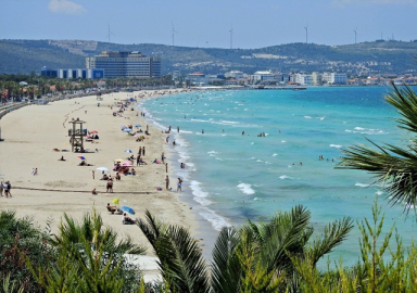 Çeşme'de oteller seçimden dolayı boş kaldı