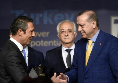 Fenerbahçe, Cumhurbaşkanı Erdoğan'a divan rozeti verecek