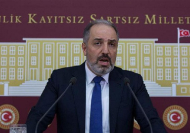 Yeneroğlu AK Parti'den istifa etti